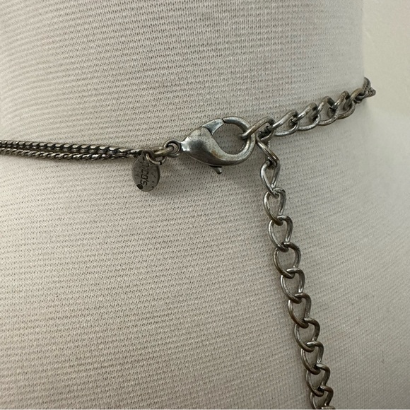 Long multi strand modern silver necklace - Picture 3 of 4